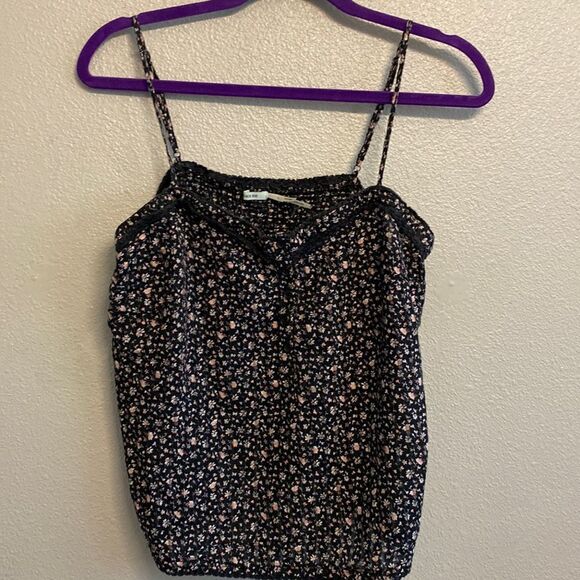 Kimchi Blue- black floral tank- Size large - Picture 1 of 9
